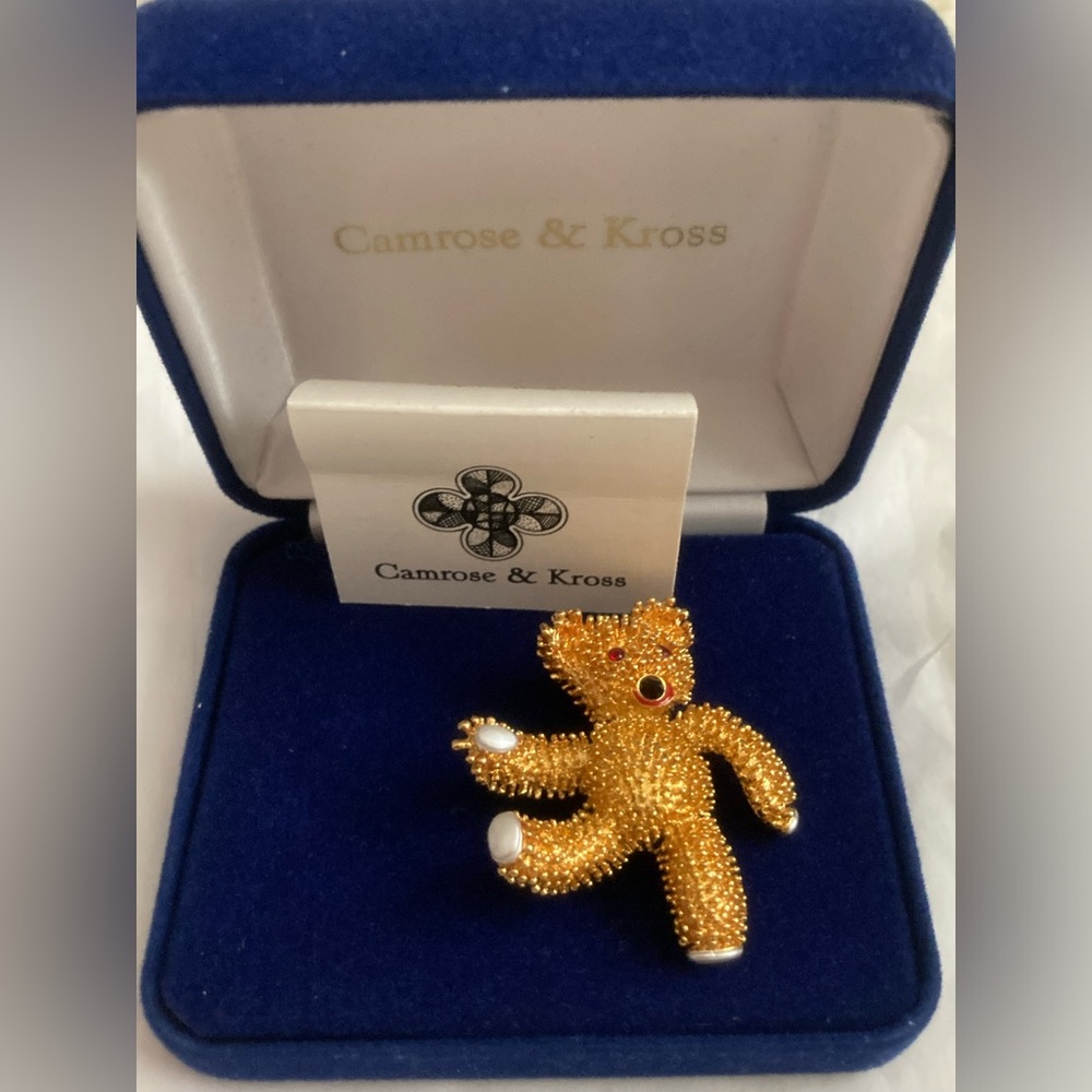 Camrose Kross Signed JBK VTG Gold Teddy Bear Brooch Jackie Kennedy